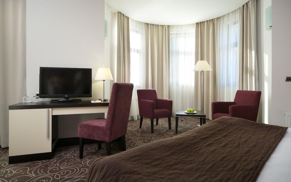 AZIMUT Hotel FREESTYLE Rosa Khutor