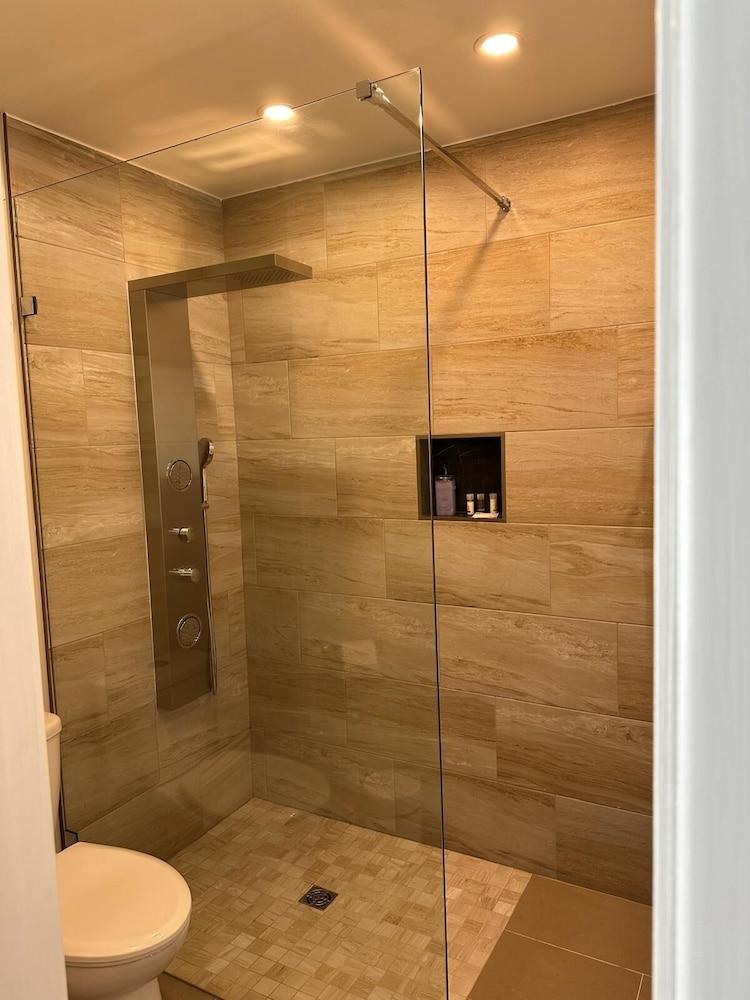 627 On King Bed and Breakfast