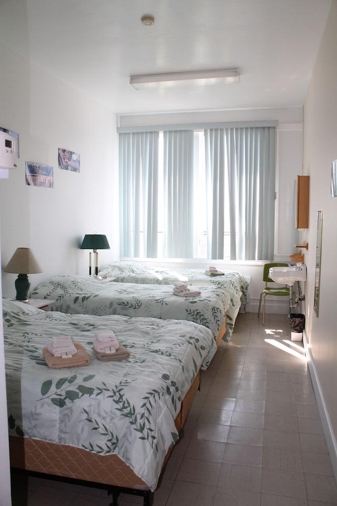 Auberge La Petite École de Forillon