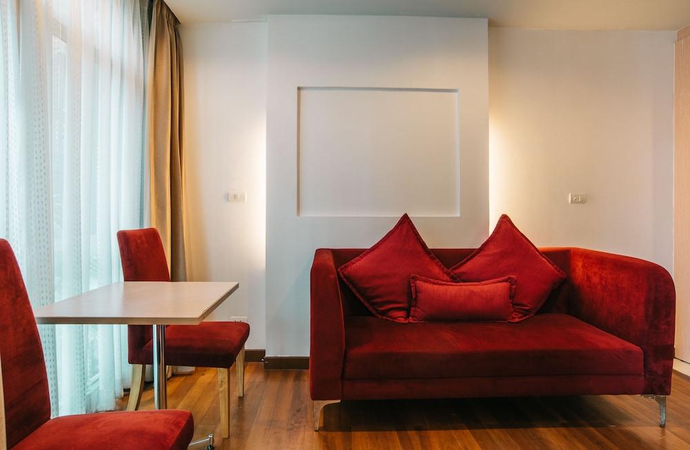 iCheck inn Residences Patong