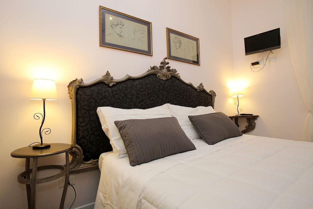 Amica Rome Guest House
