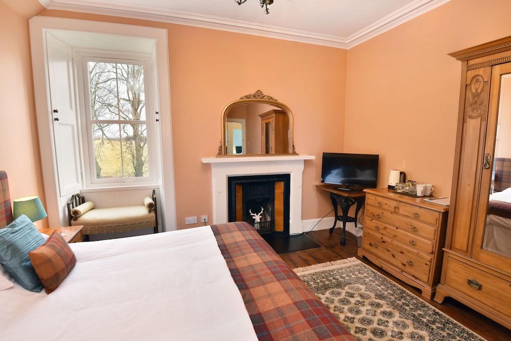 Cardhu Country House