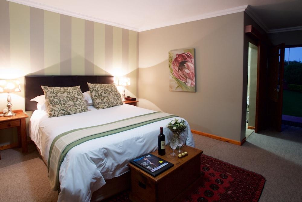 Sea Whisper Guest House & Self Catering