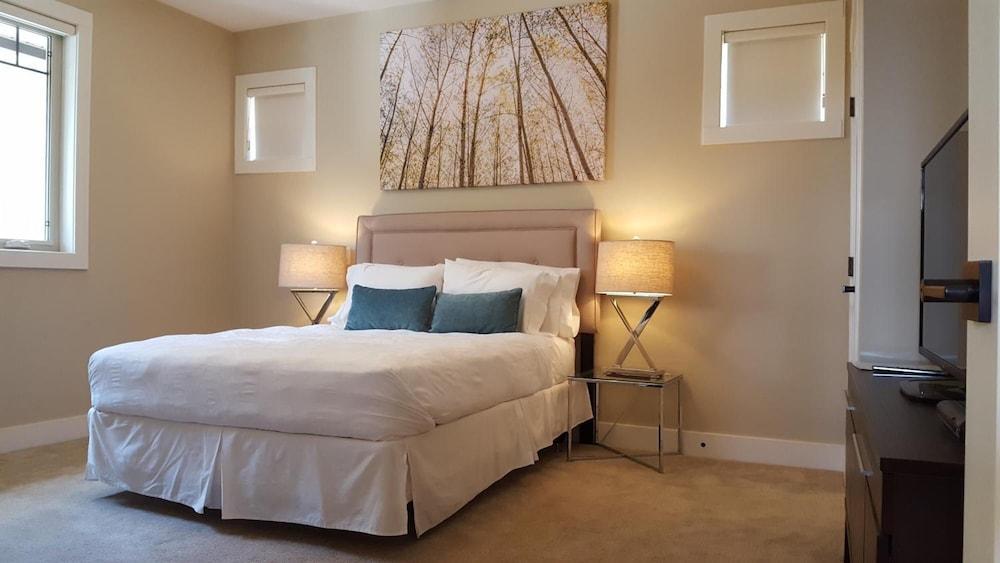 Teehouse Bed and Breakfast