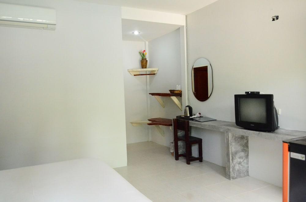 Khaolak Suthawan Resort