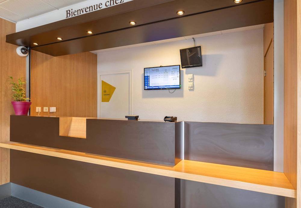 B&B HOTEL Lyon Grand Stade Meyzieu