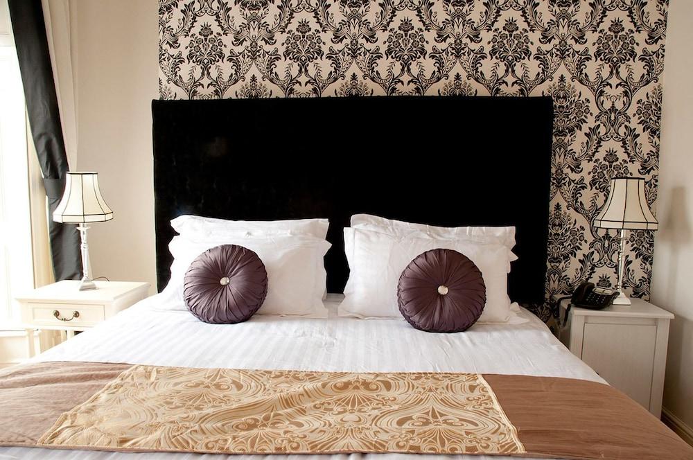 The Georgian Town House Hotel