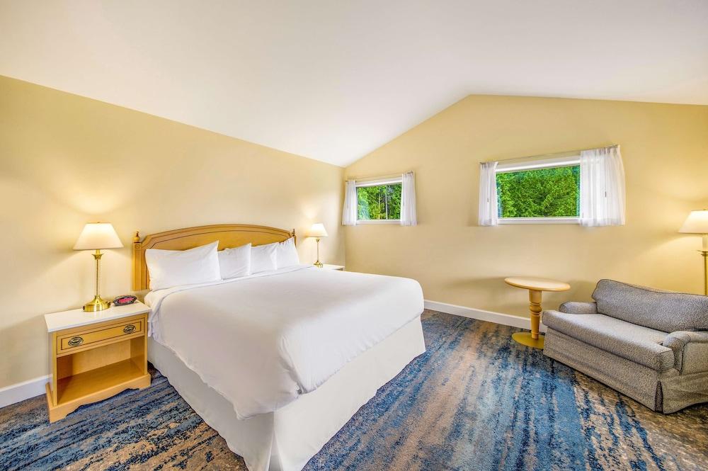 Kootenay Lakeview Resort, BW Signature Collection