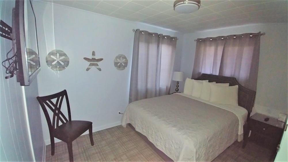 On the Beachfront Vacation Rentals