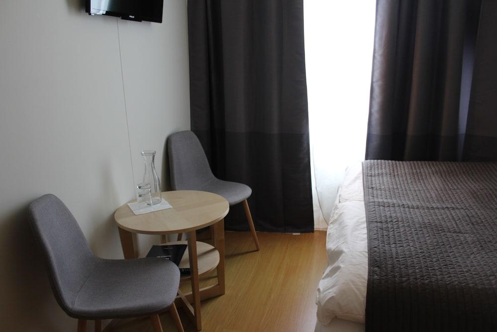 North West Restaurant & Guesthouse