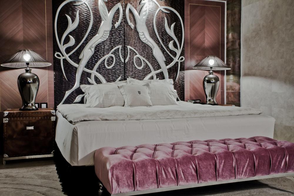 Royal Castle Design & SPA Hotel