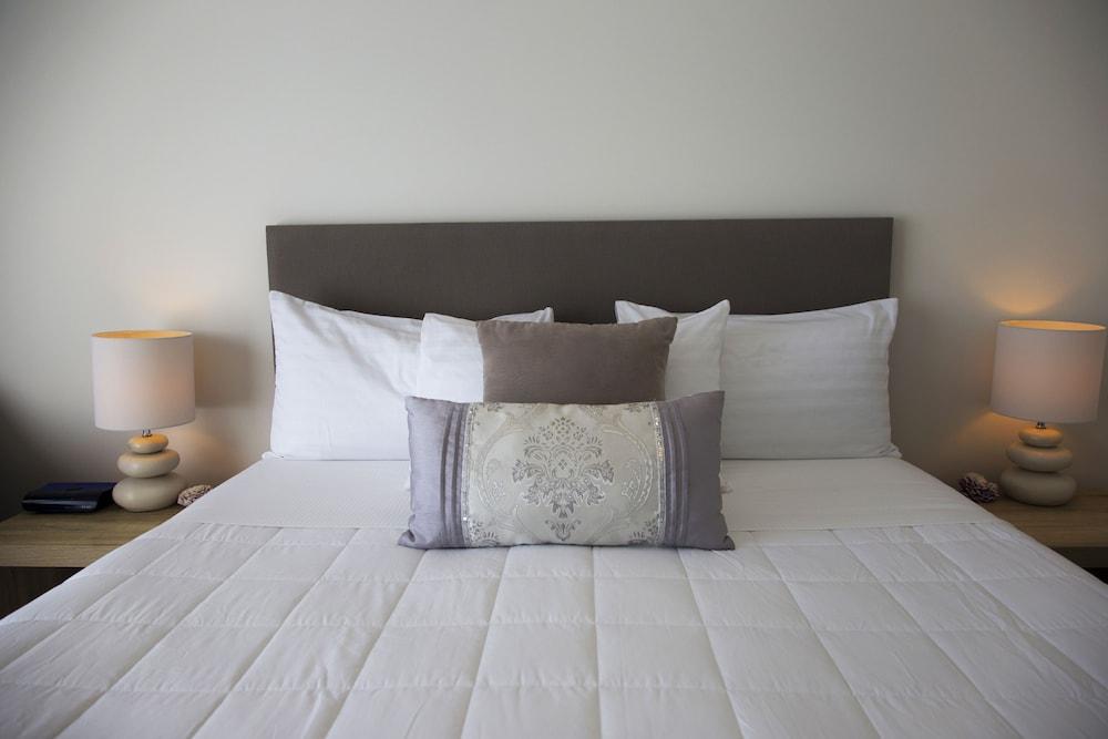 Carters By The Sea Westport