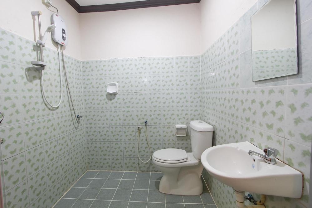 Tanjung Puteri Motel