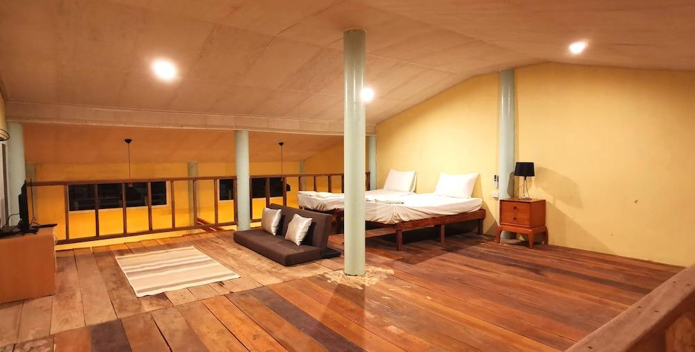 Koh Mook Riviera Beach Resort