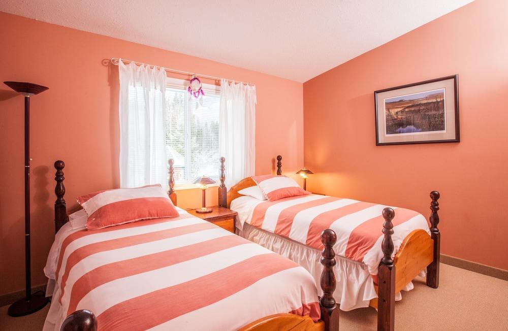 Mulvehill Creek Wilderness Inn