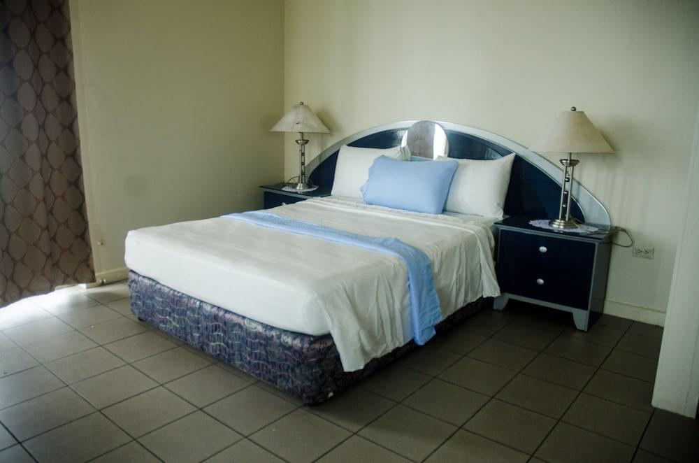 Skymiles Beach Suite At  Montego Bay Club Resort