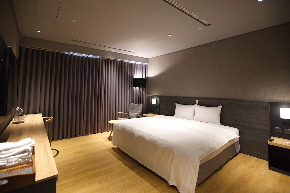 Chiayi Guanzhi Hotel