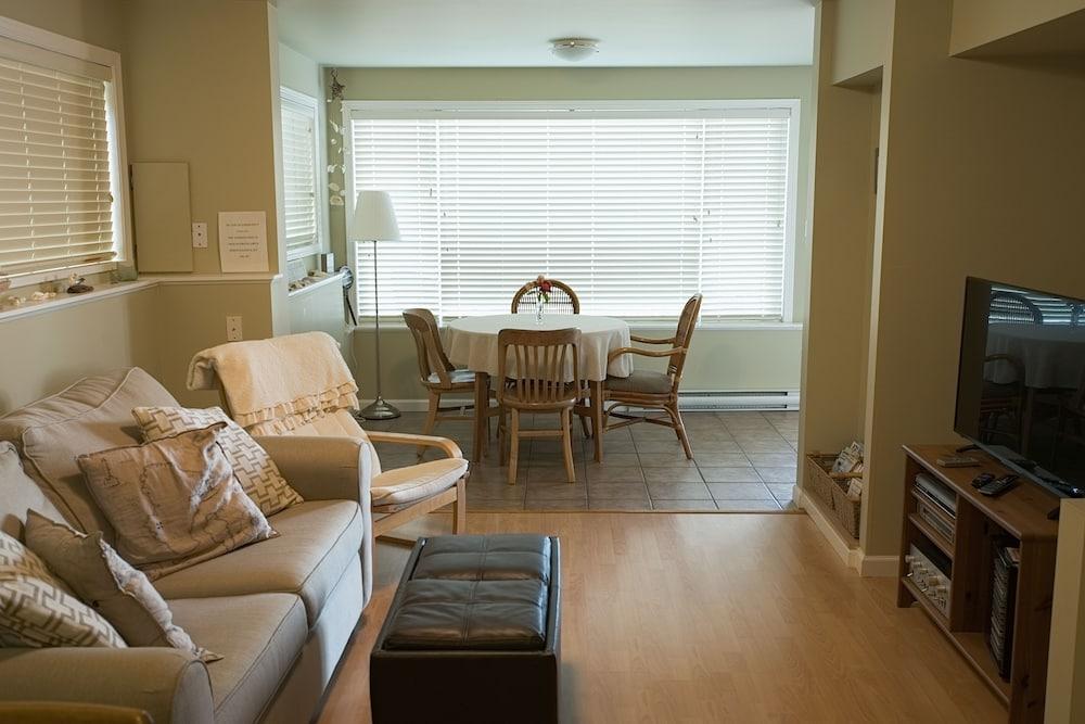 Inlet Beach House B&B