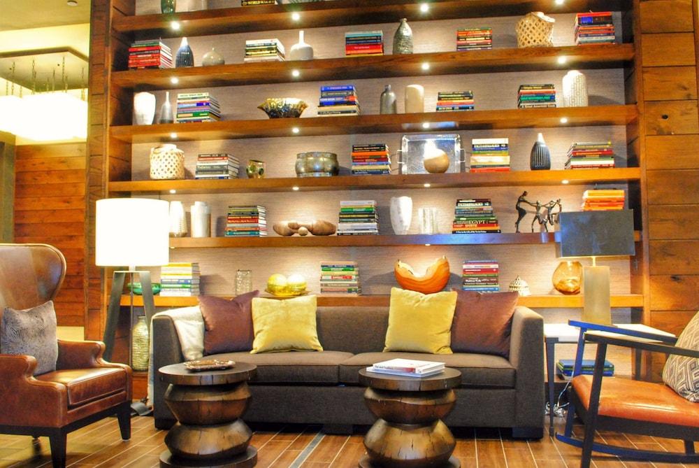 Doubletree By Hilton Reading