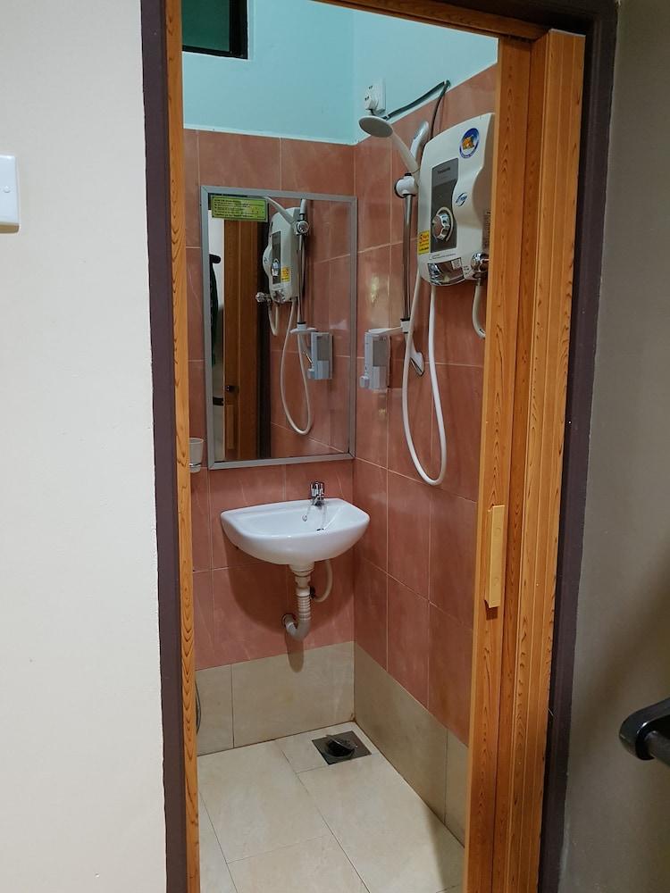 Pandan Laut Beach Resort