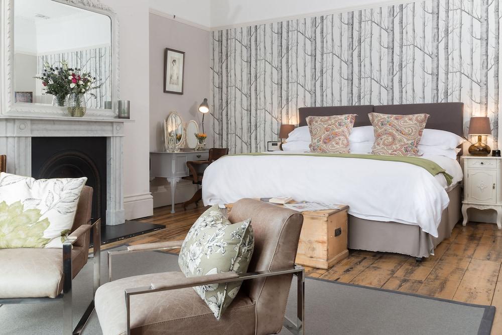 Ravenhurst Bed and Breakfast