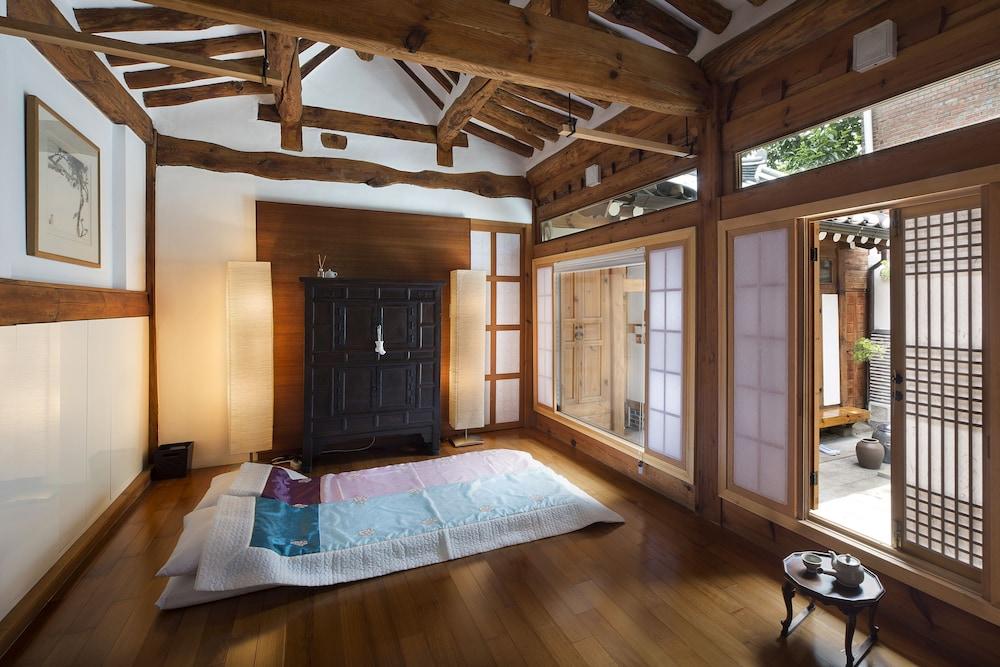 Xiwoo Hanok Guesthouse
