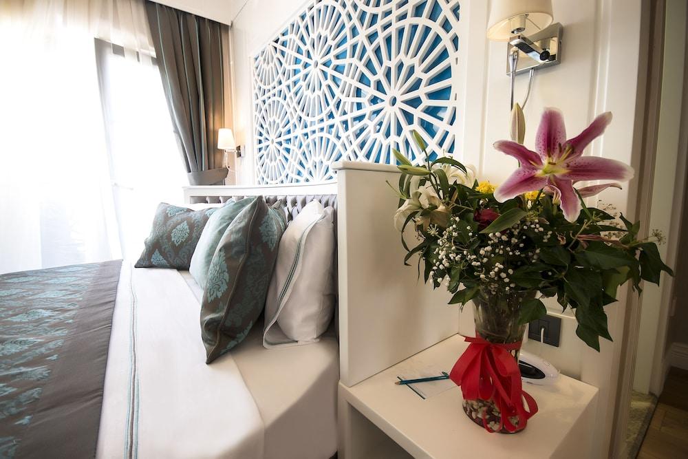 Antusa Palace Hotel & Spa