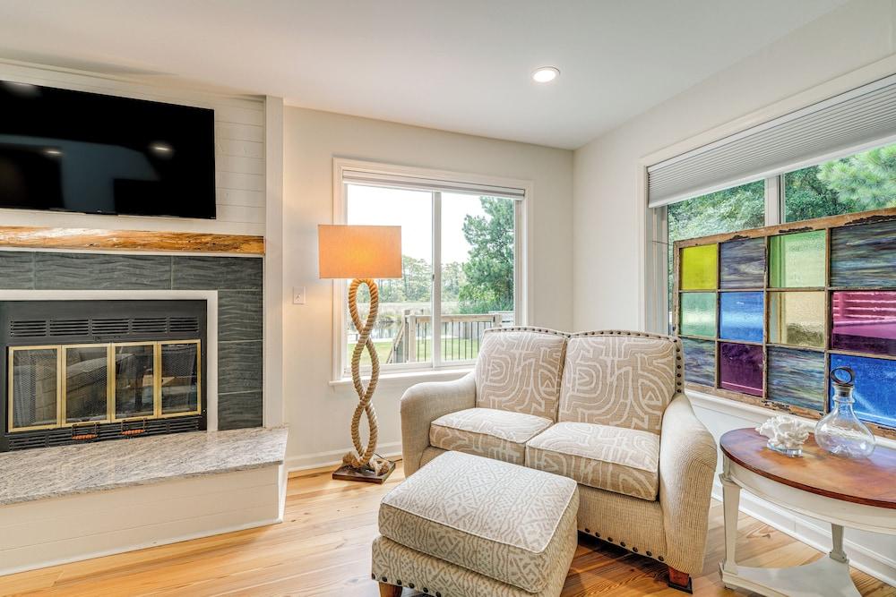 Private Beach Access & Hot Tub: Kitty Hawk Haven