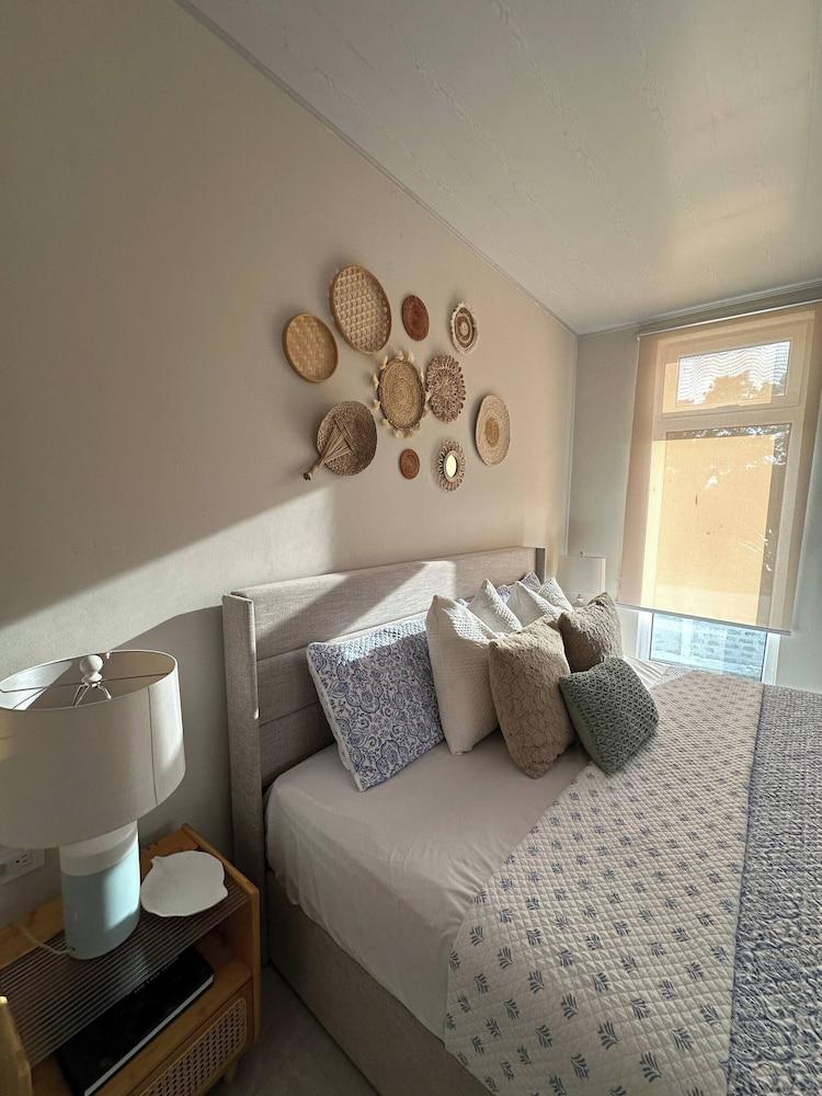 Elegant Chalet 2 Minutes From the Beach Ideal Families