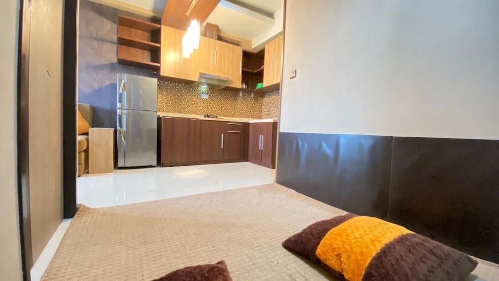 Spacious 1Br Apartment At The Edge Cimahi Bandung