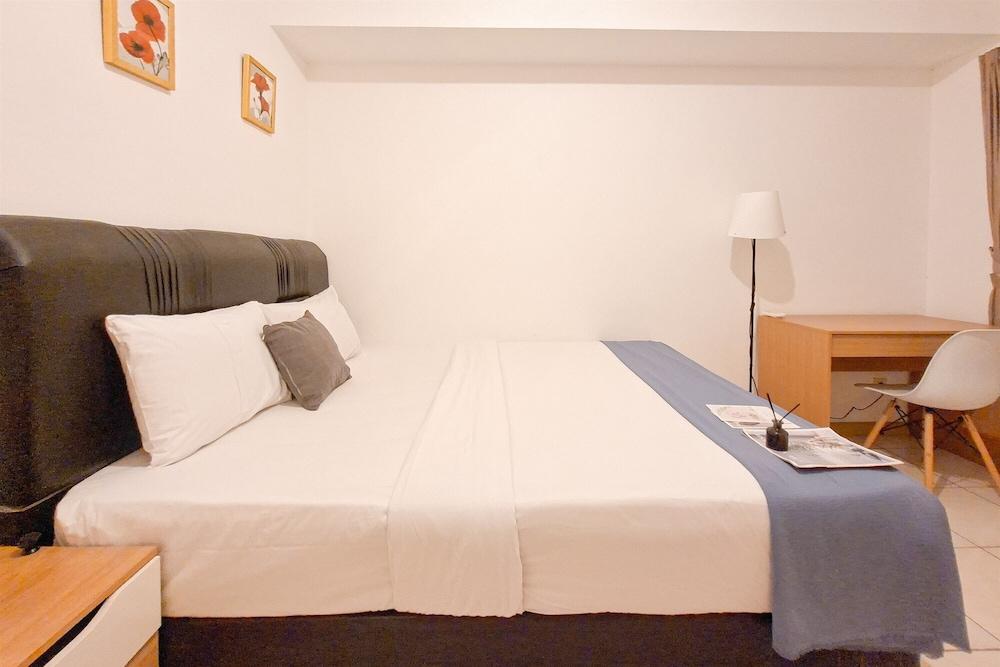 Nice And Homey 2Br Apartment M-Town Residence