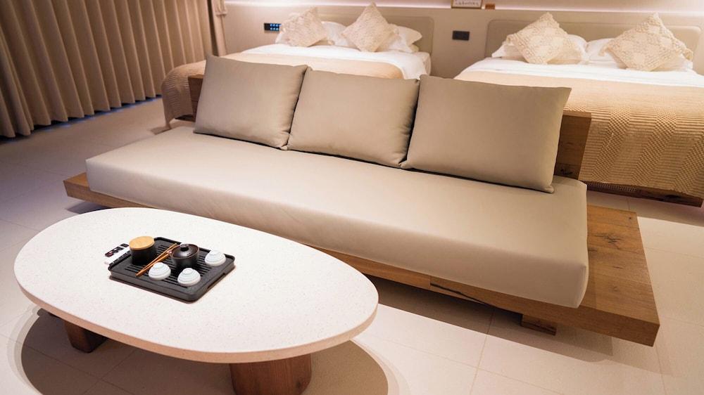 Beifei Garden Majestic Great Wall View