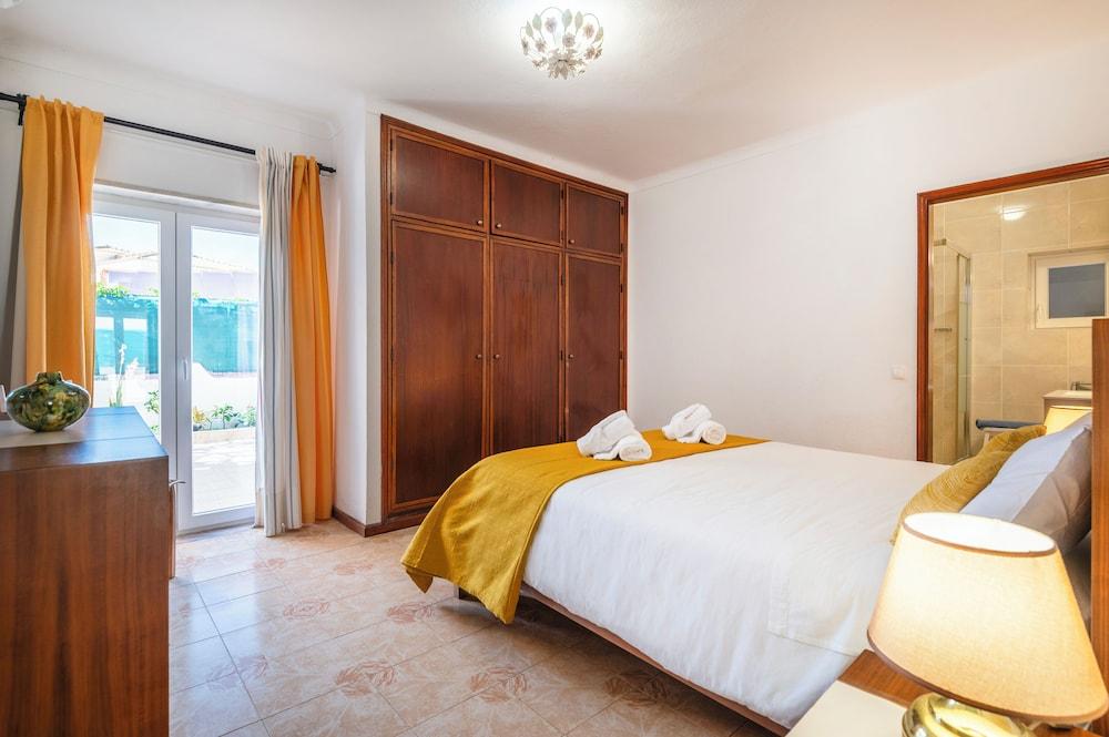 Solar do Castelo Villa with Pool