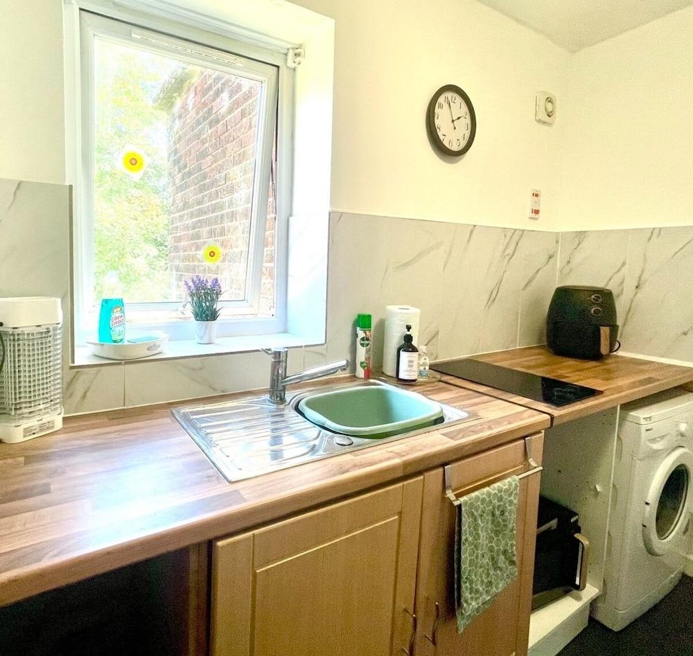Cosy City Apartment - North of Carlisle - Pet Friendly
