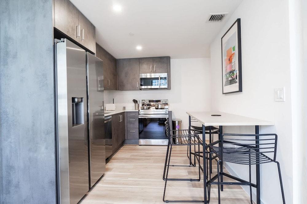 w Spacious Modern 3BR in Wynwood