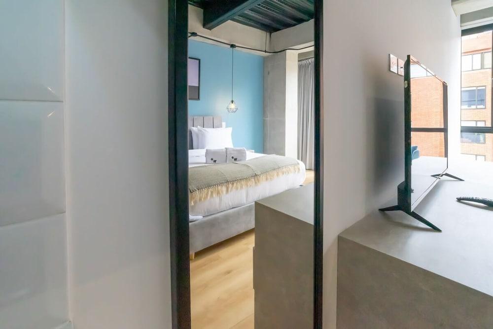 w Wonderful 2BR in Parque Virrey