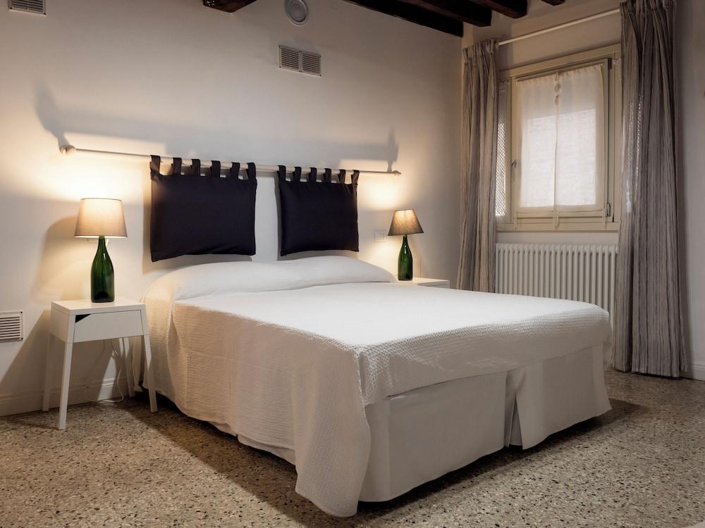 Borgodieci Camere e Colazione