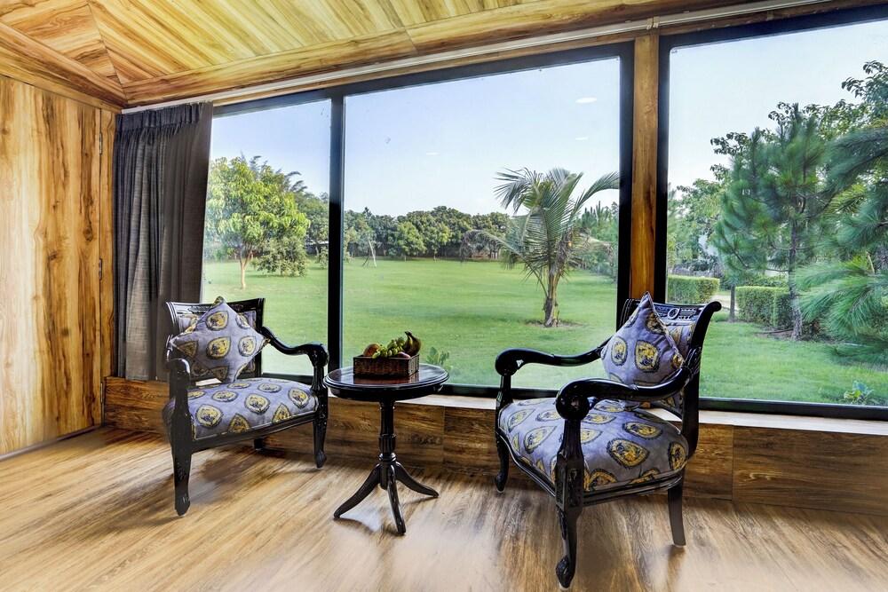 Alaya Stays Fortezza | Pet-friendly 6-BHK Farmhouse With Private Pool