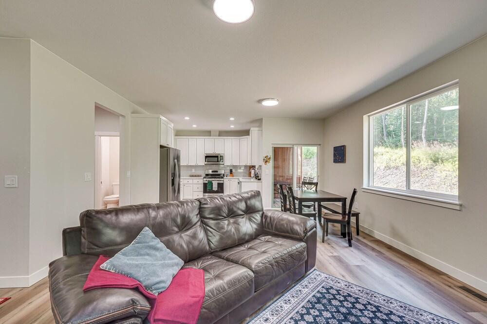 Explore Alaskas Playground: Modern Wasilla Escape