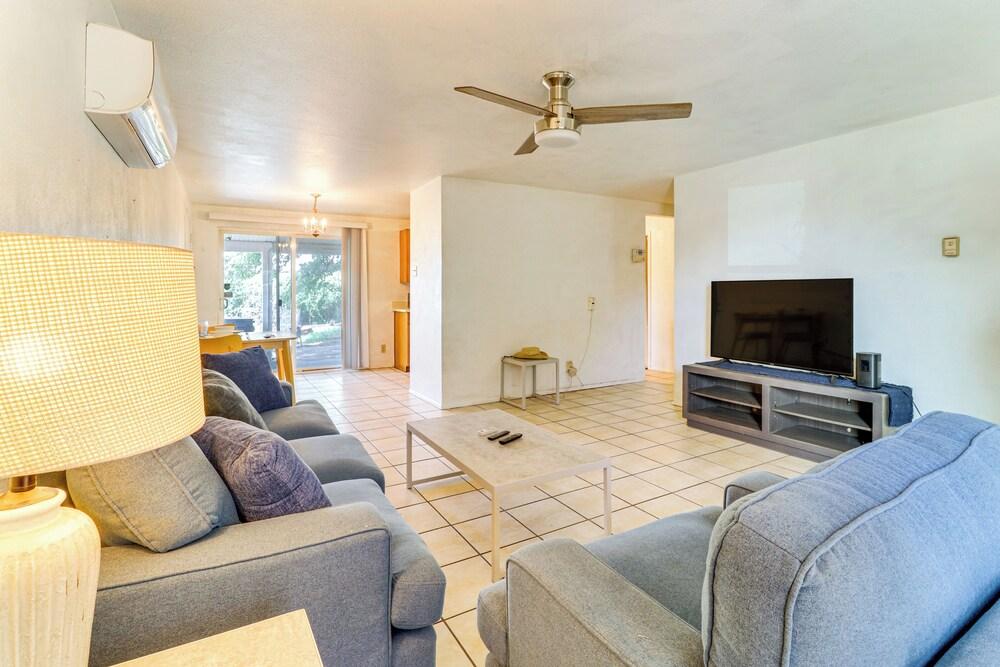 Pets Welcome: Hot Tub Haven in Albuquerque!