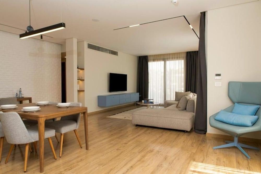 Varenna  Silver Palm New Cairo