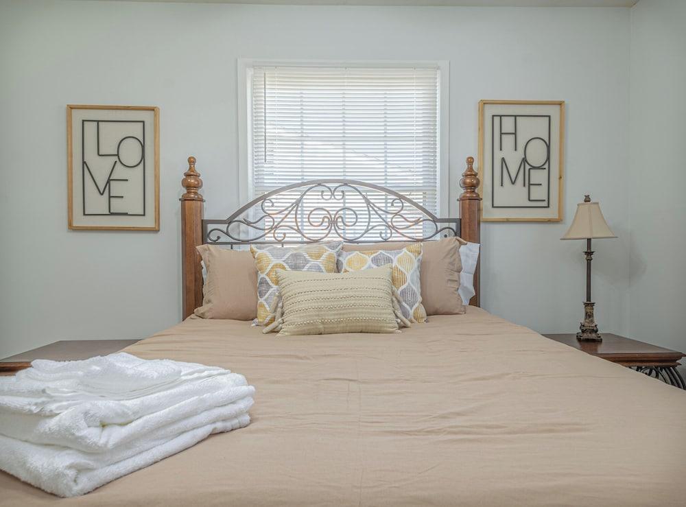 Spacious 4BR Columbus Home with GameRoom