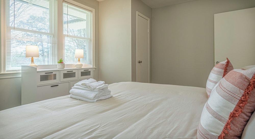 Charming Spacious Home with Game room