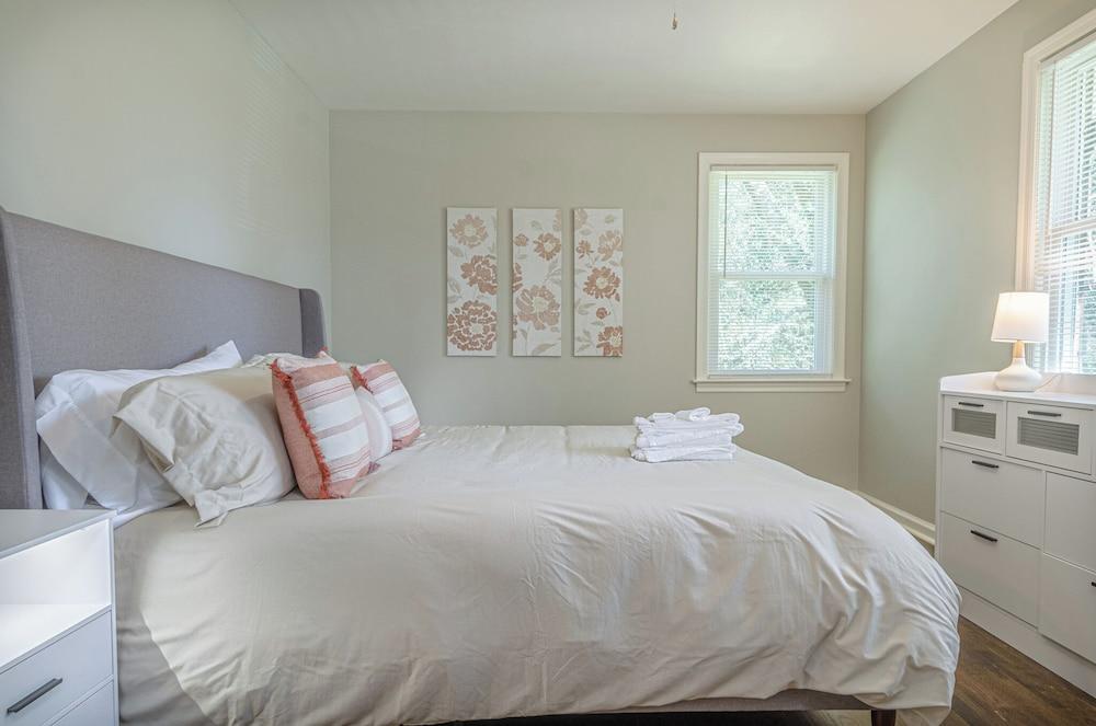 Charming Spacious Home with Game room