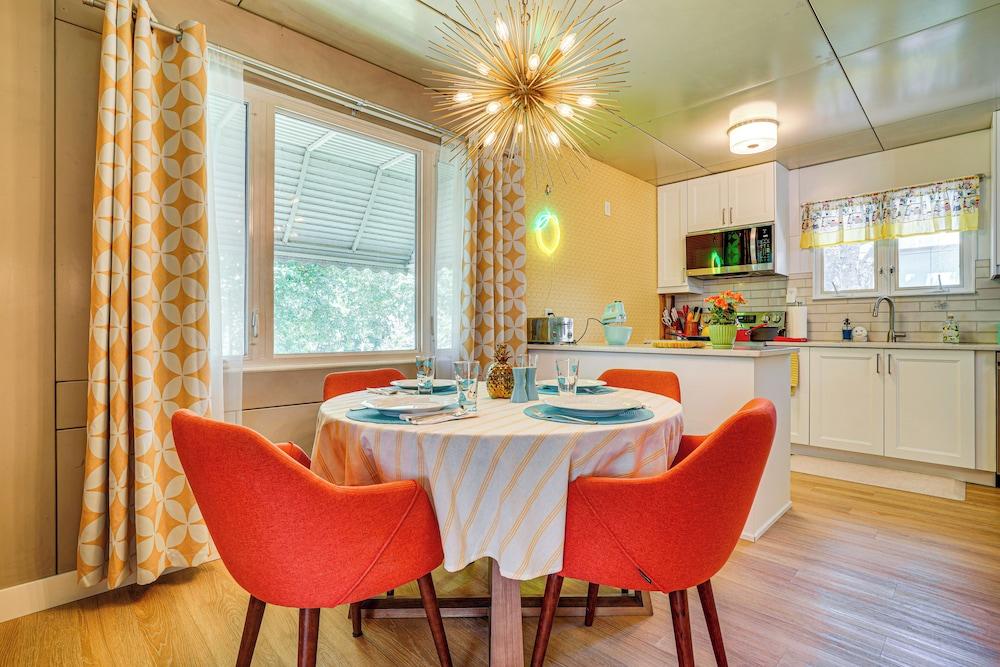 Lustron of the Lakes: Retro MCM Gem in Tangletown