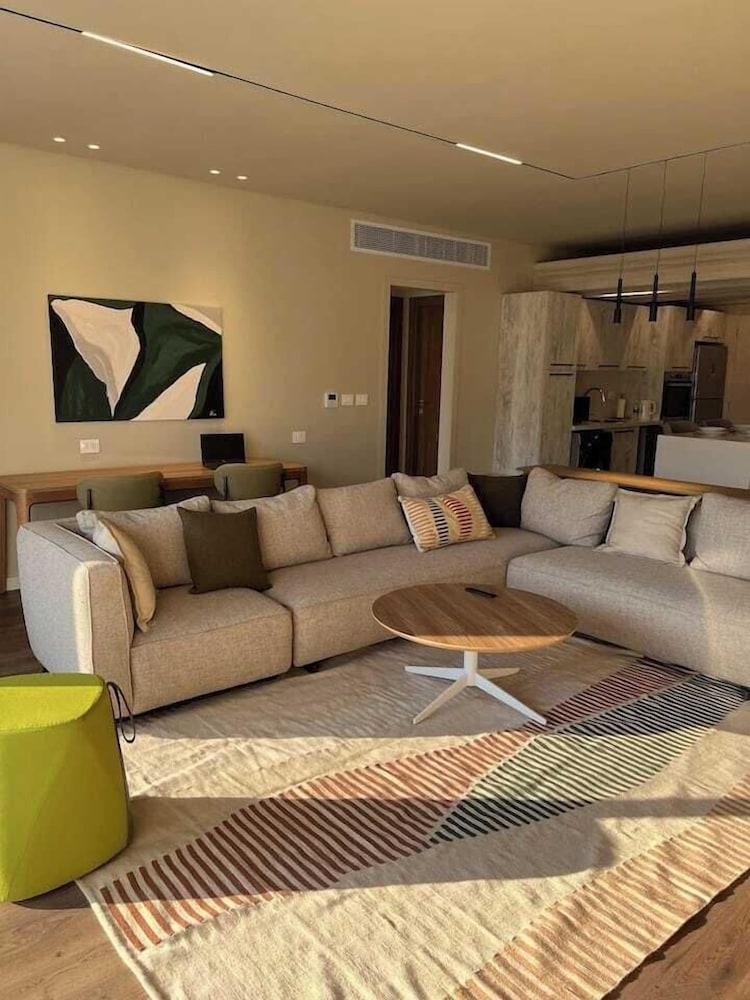 Meraviglia Lake View Residence New Cairo