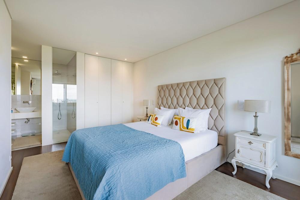 Ocean Views Oasis at S. Felix da Marinha