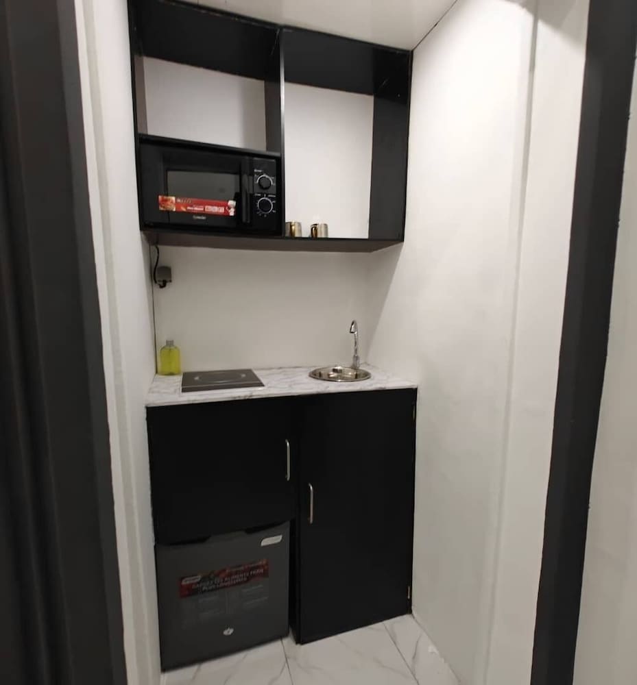 RHÔ Résidence Hôtelière Ôkèrè-Ôburu