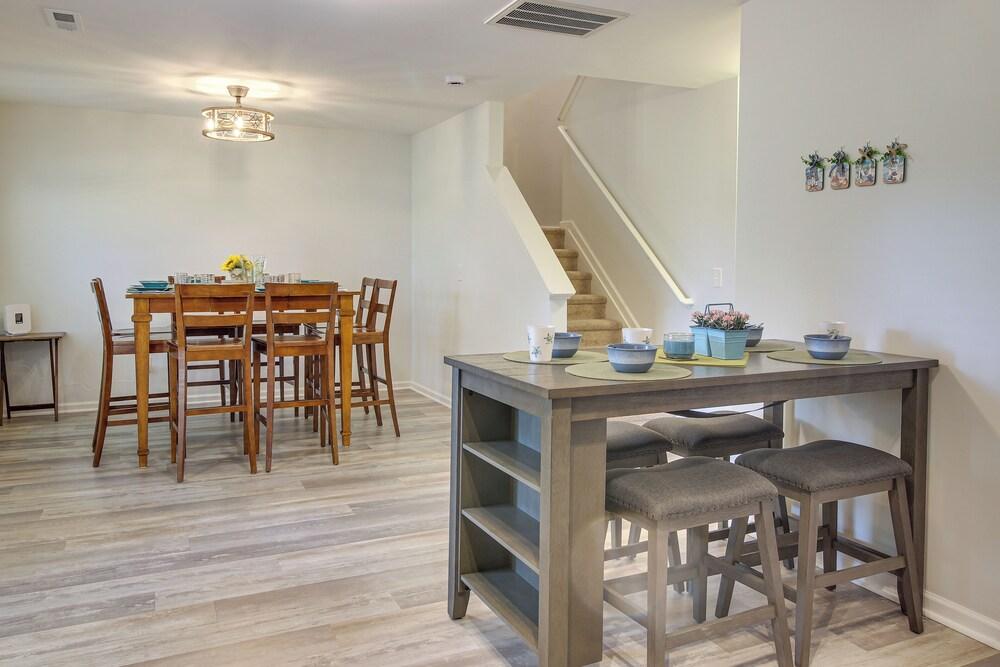 Dog-friendly Home w/ Pool Access in Bolivia!