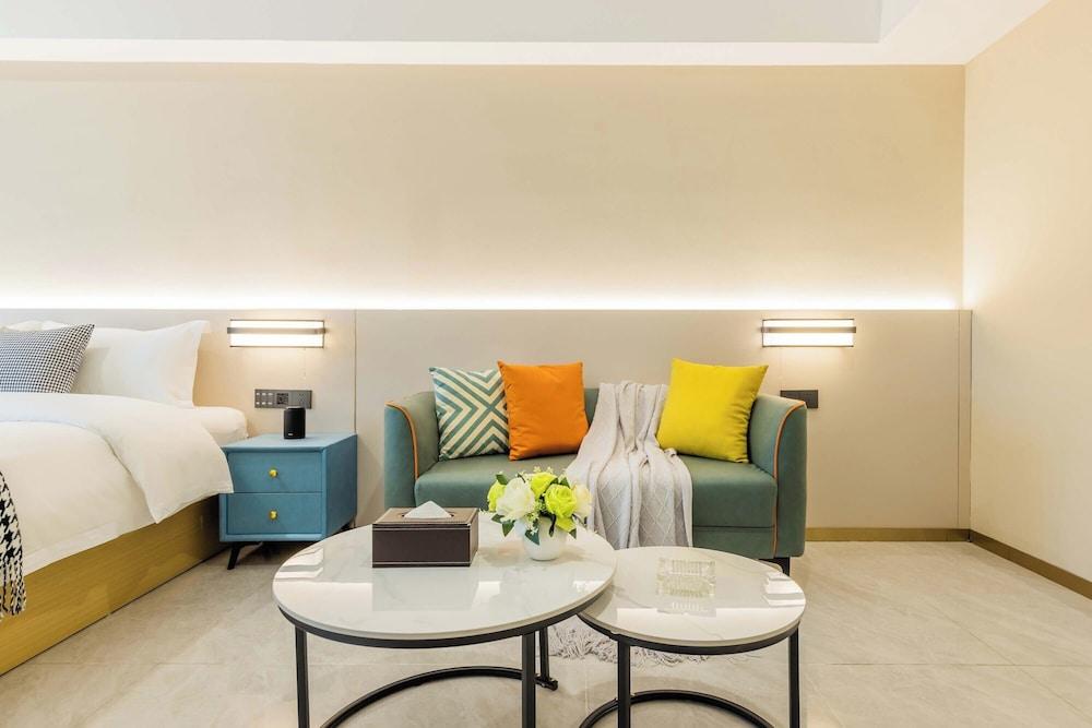 Linjiang Shangpin Apartment